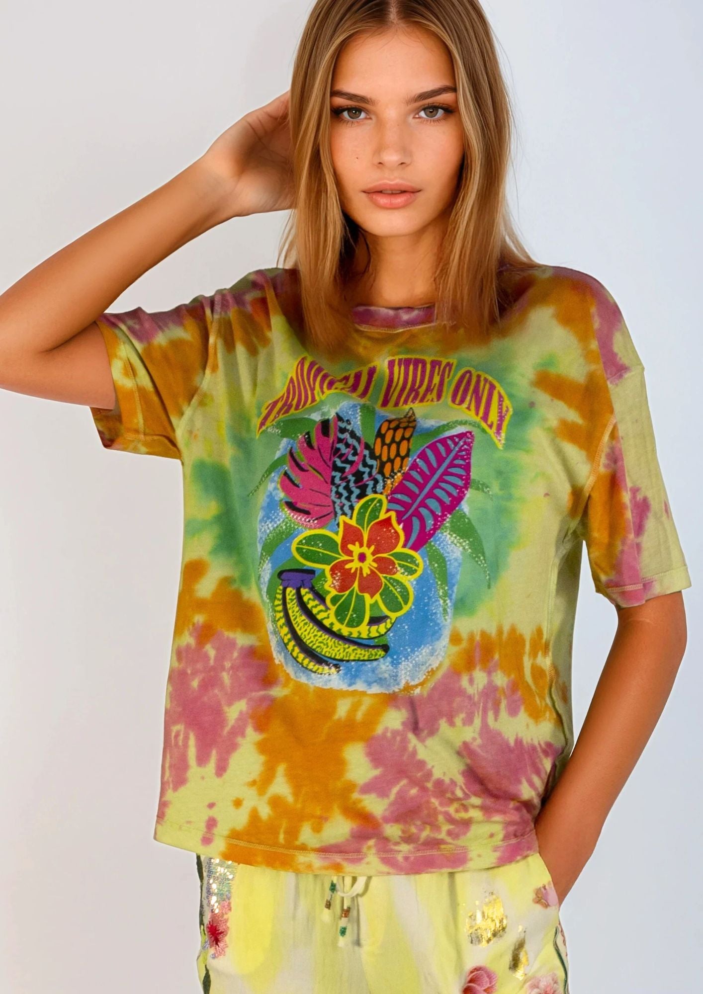 Tropical vibes T shirt tie dye pink