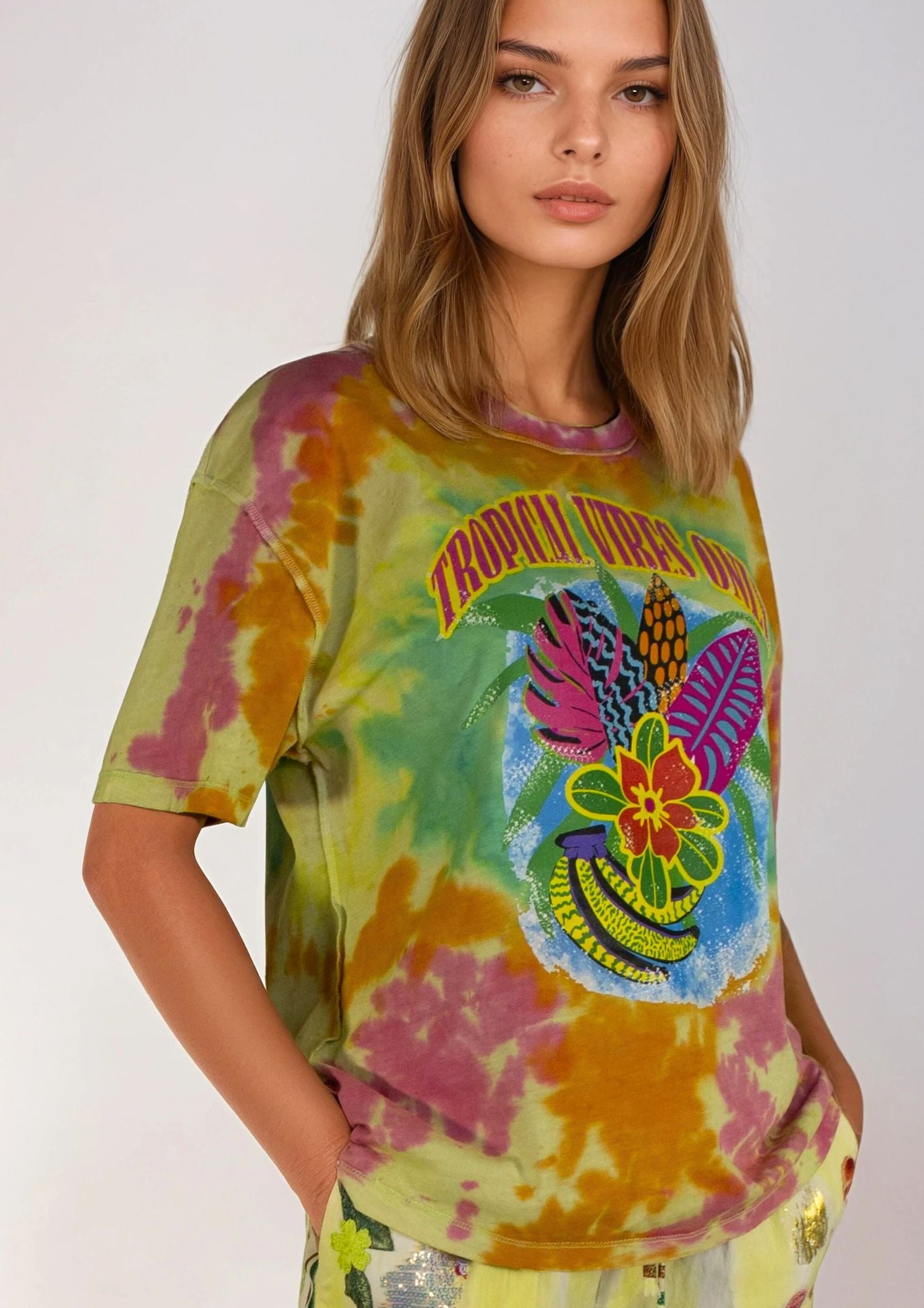 Tropical vibes T shirt tie dye pink