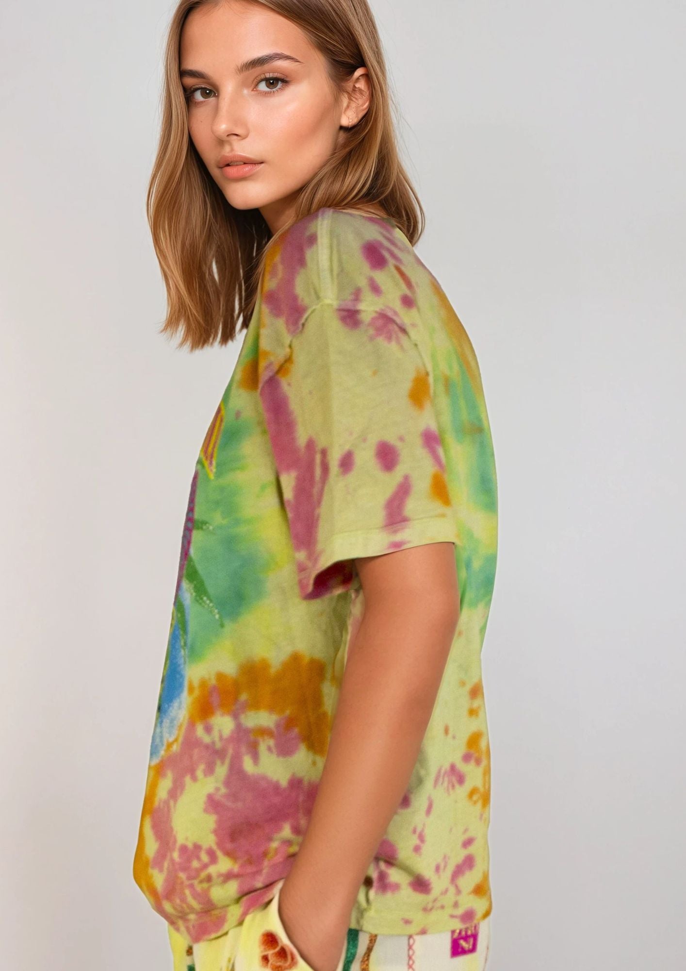 Tropical vibes T shirt tie dye pink