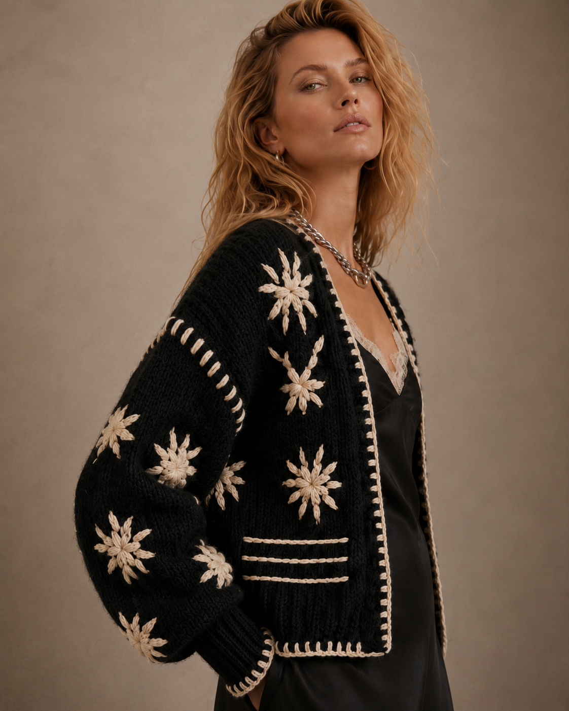 Solene Midnight Bloom