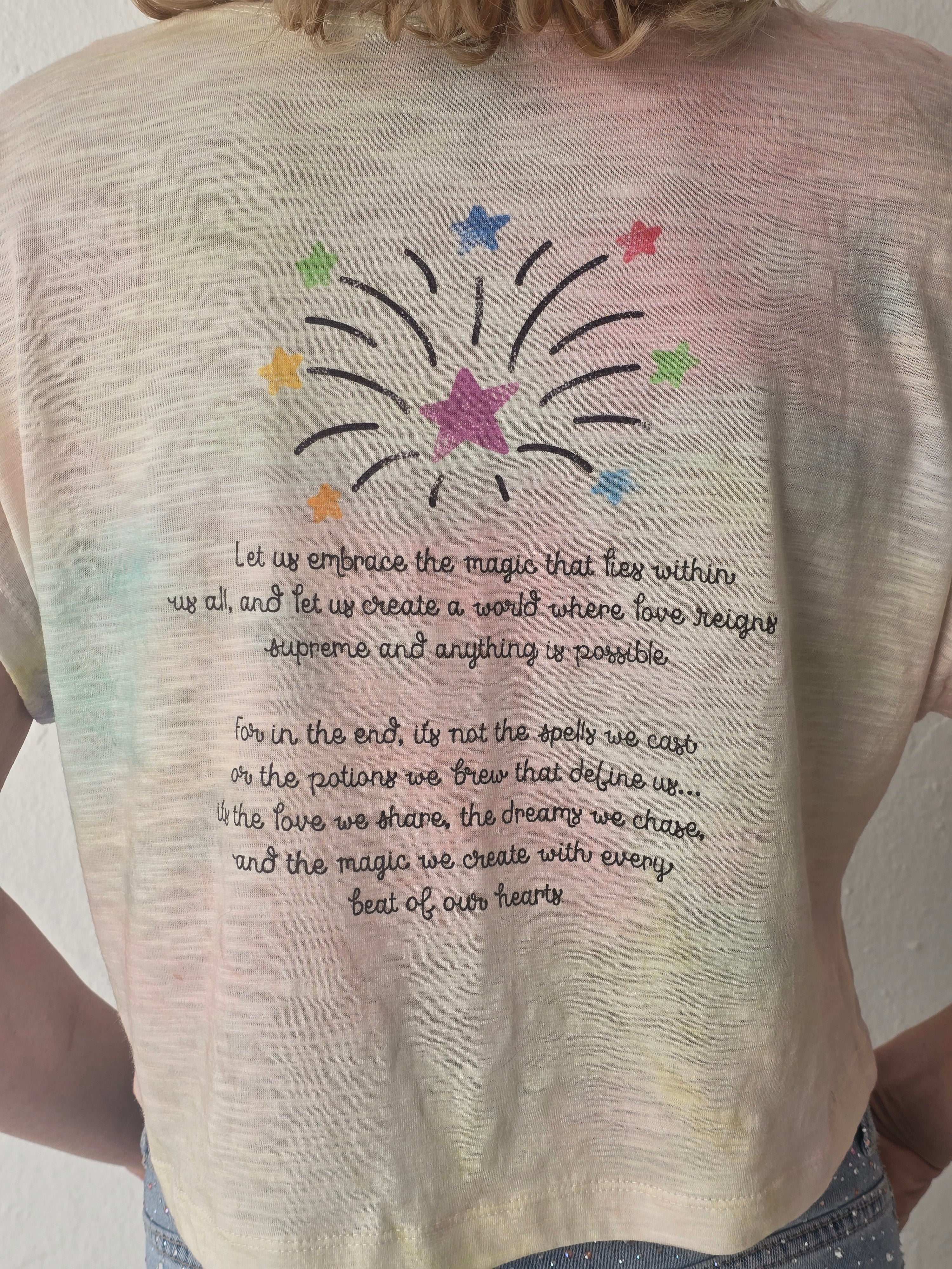 Camiseta Make your own magic rosa