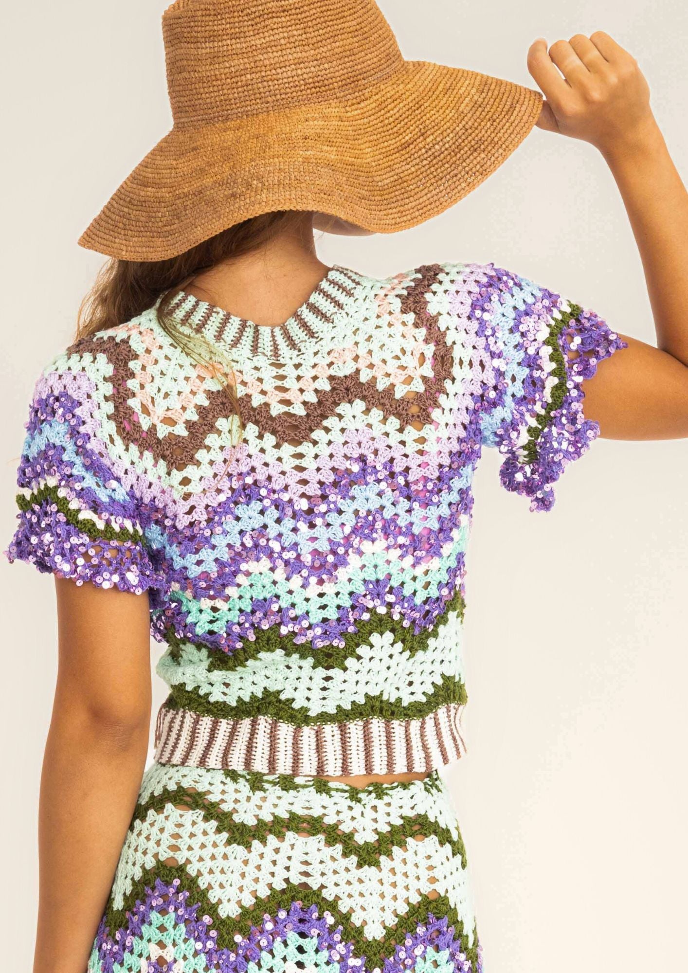 back of a zig zag top