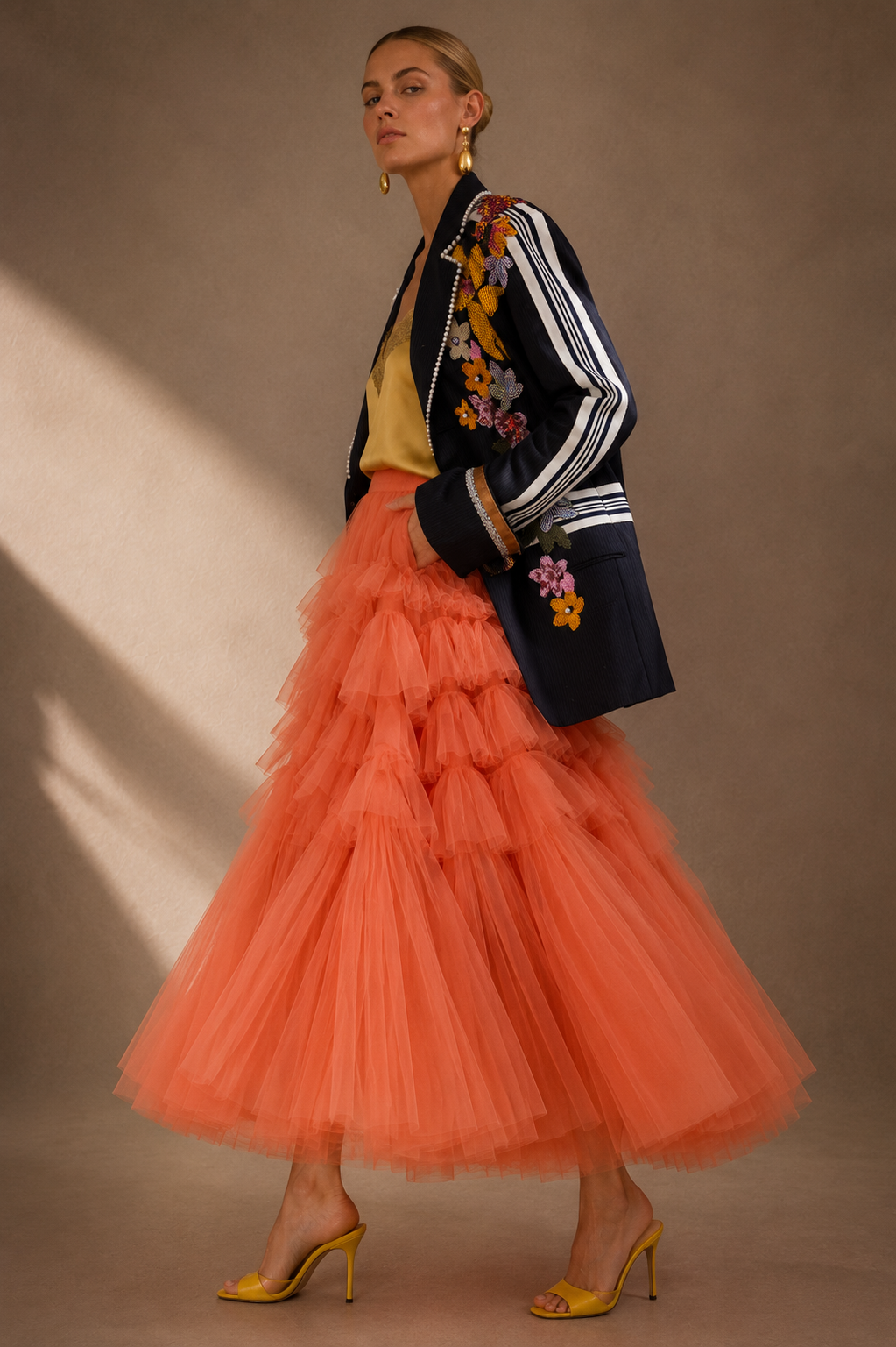 Der Midnight Marigold Blazer